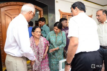 Celebrities Pay Homage to Vijaya Bapineedu